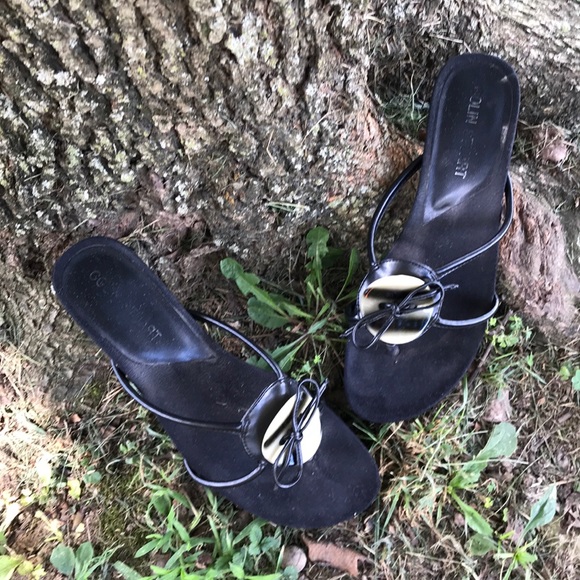 Black slide kitten heels - Picture 3 of 3